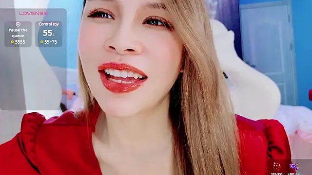 HU131452 online show from December 5, 11:40 pm