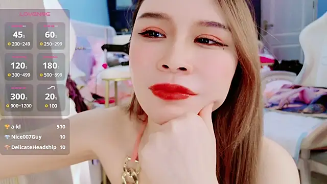 HU131452 online show from December 18, 11:19 pm