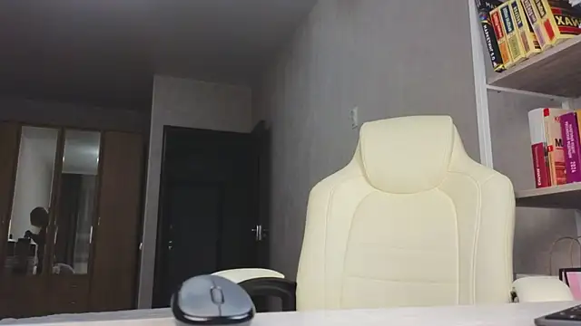 Marietta Castro online show from February 28, 4:30 pm