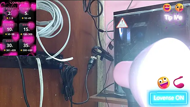 escarlett hott online show from September 13, 2:55 am