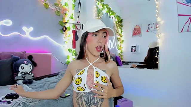 Snapshot of YouliteSllut2 chatting on February 13, 8:55 pm YouliteSllut2 online show from February 13, 8:55 pm