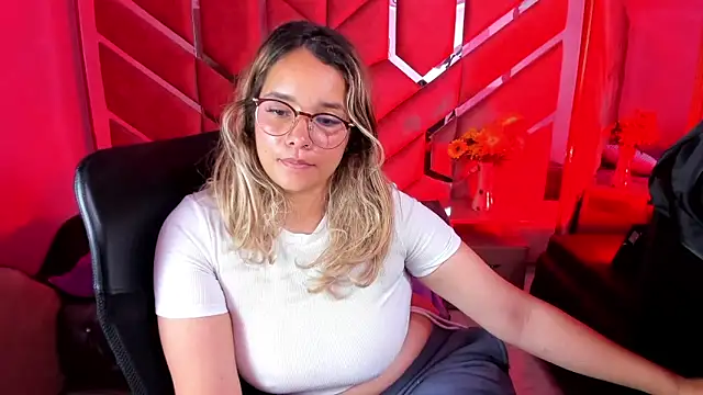 Olivia Fox69 online show from September 18, 3:19 am