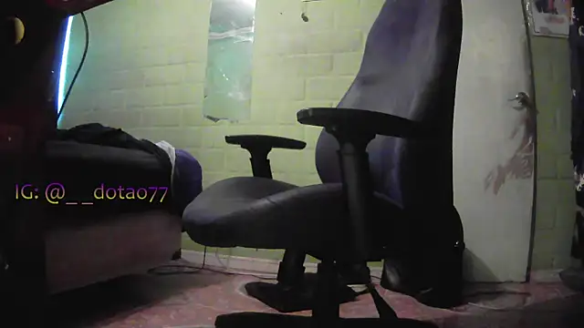 Snapshot of doTao7 chatting on March 10, 8:23 pm doTao7 online show from March 10, 8:23 pm