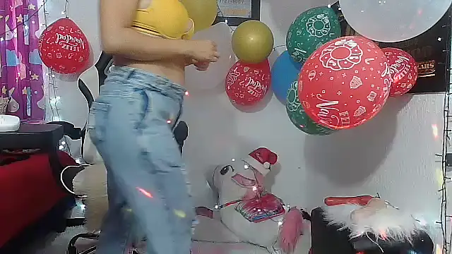 Snapshot of sexy_bunny_hot chatting on December 2, 3:25 pm sexy bunny hot online show from December 2, 3:25 pm