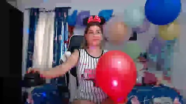 Snapshot of sexy_bunny_hot chatting on February 3, 6:17 pm sexy bunny hot online show from February 3, 6:17 pm