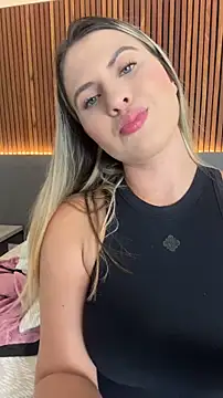 EmiilyAdams  online show from June 10, 10:08 pm