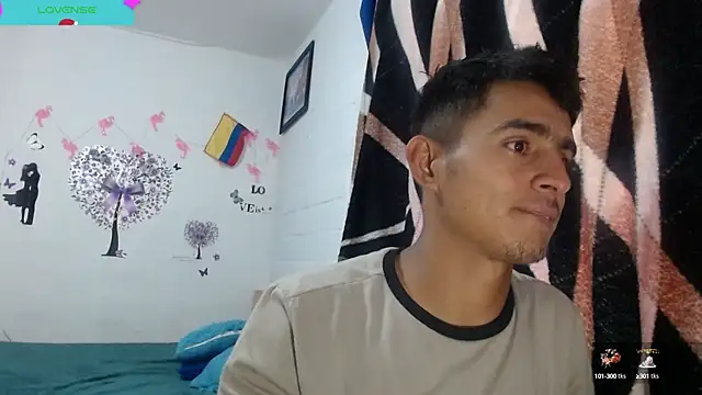 Snapshot of maria_and_angel chatting on December 10, 10:16 pm maria and angel online show from December 10, 10:16 pm