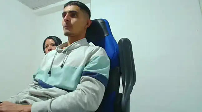 Snapshot of maria_and_angel chatting on February 4, 2:49 am maria and angel online show from February 4, 2:49 am