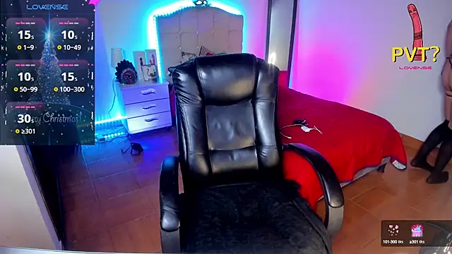 Snapshot of vampirellaa_crazy_ chatting on December 19, 11:35 pm vampirellaa crazy online show from December 19, 11:35 pm