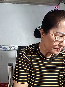 phnz online show from March 7, 7:05 am