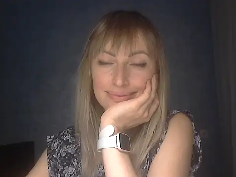 EffectMaya online show from December 1, 6:35 pm