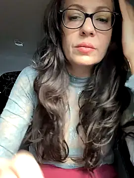 BeautifulMesss online show from October 24, 3:41 pm