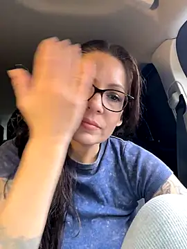 BeautifulMesss online show from October 30, 2:51 pm