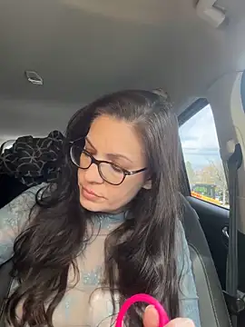 BeautifulMesss online show from November 11, 4:18 pm