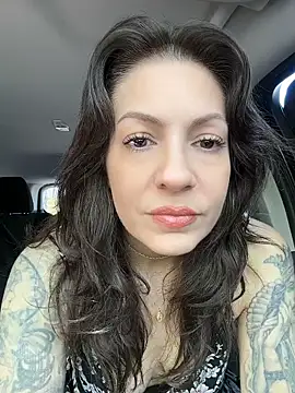 BeautifulMesss online show from April 24, 4:09 pm