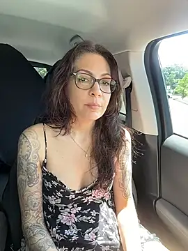BeautifulMesss online show from June 12, 3:22 pm