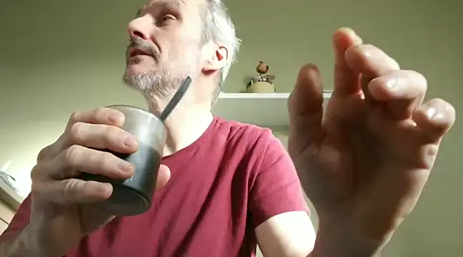 Snapshot of Zed0l1Mod chatting on December 21, 8:39 am Zed0l1Mod online show from December 21, 8:39 am