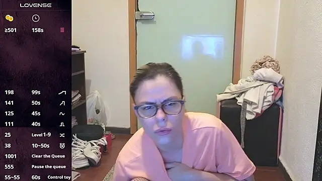 Snapshot of ana_squirt69 chatting on June 12, 10:41 pm ana squirt69 online show from June 12, 10:41 pm