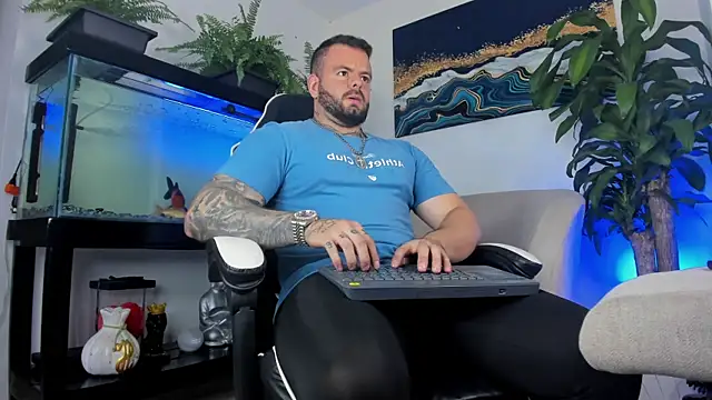 Johnnygrayson1 online show from June 23, 10:30 pm