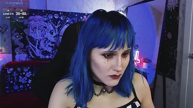 little Elika online show from January 30, 9:25 pm