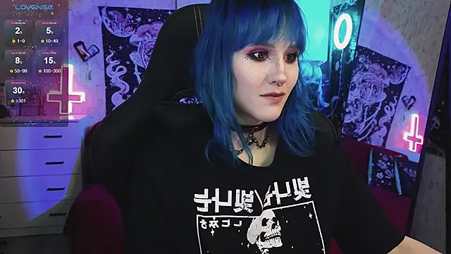 little Elika online show from March 7, 9:17 pm