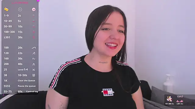 Snapshot of Sabrina_Lennox chatting on June 15, 6:43 pm Sabrina Lennox online show from June 15, 6:43 pm
