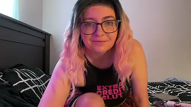 Snapshot of abbi-willow chatting on June 14, 3:03 pm abbi-willow online show from June 14, 3:03 pm