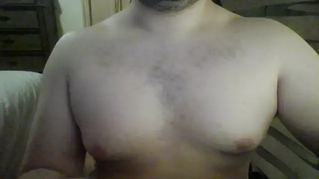 Snapshot of Himbo_fox chatting on November 22, 5:28 am Himbo fox online show from November 22, 5:28 am