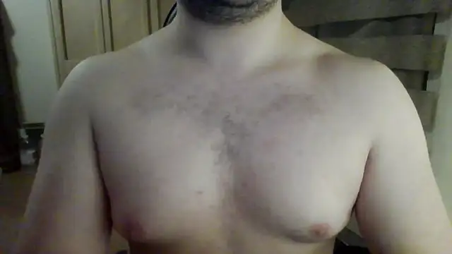 Snapshot of Himbo_fox chatting on December 17, 8:09 am Himbo fox online show from December 17, 8:09 am