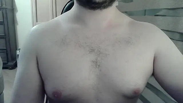 Snapshot of Himbo_fox chatting on March 10, 6:18 am Himbo fox online show from March 10, 6:18 am