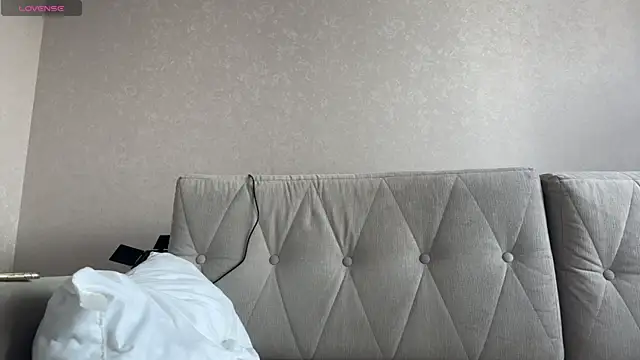 Snapshot of weshycouple chatting on June 27, 3:00 am weshycouple online show from June 27, 3:00 am