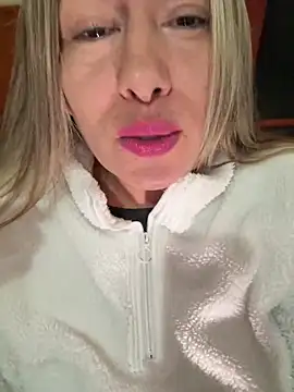 xLadyScarlettx online show from February 22, 2:06 am