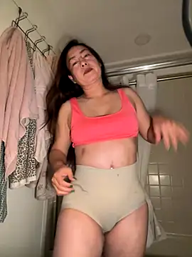 xLadyScarlettx online show from November 28, 3:42 am