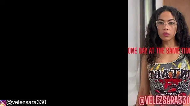 Snapshot of sara_smith45 chatting on September 16, 11:00 am sara smith45 online show from September 16, 11:00 am