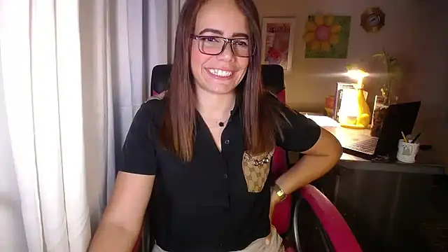 Snapshot of danielle_rose_1 chatting on July 16, 2:12 pm danielle rose 1 online show from July 16, 2:12 pm