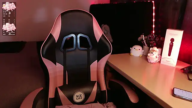 Theprojectsaraa online show from March 12, 3:40 pm