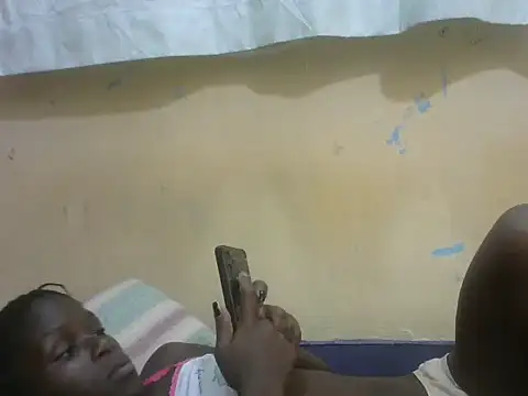 ebonyvalleria1 online show from March 16, 4:56 pm