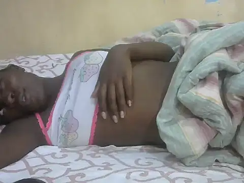 ebonyvalleria1 online show from March 19, 7:17 pm