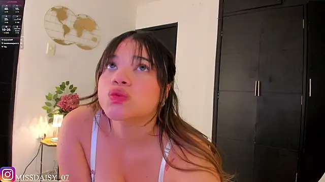 Snapshot of Daisy_Brown01 chatting on March 14, 3:48 am Daisy Brown01 online show from March 14, 3:48 am