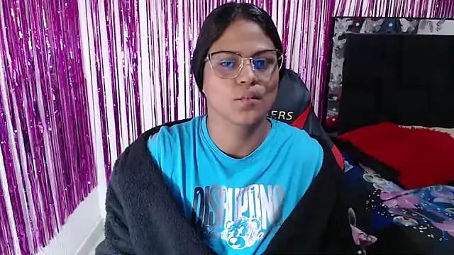 Snapshot of SweetAlmaa chatting on June 22, 10:12 am SweetAlmaa online show from June 22, 10:12 am