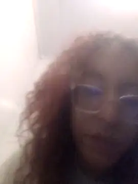 Snapshot of lorraine_alves_ferreira chatting on May 20, 12:06 am lorraine alves ferreira online show from May 20, 12:06 am