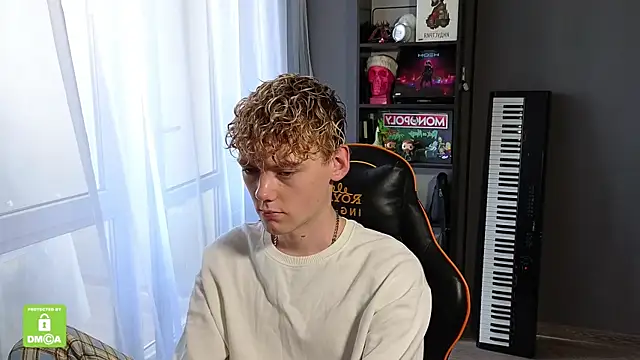 Keytaro online show from September 19, 8:16 am