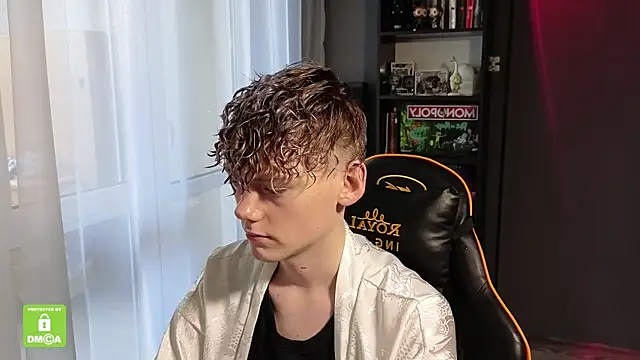 Keytaro online show from November 9, 12:14 pm