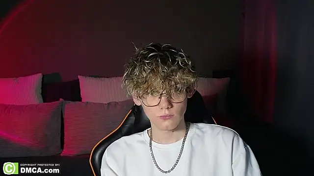 Keytaro online show from March 13, 6:03 pm