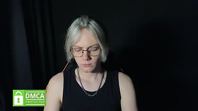 Snapshot of Keytaro chatting on May 31, 6:20 pm Keytaro online show from May 31, 6:20 pm