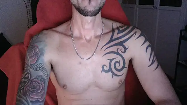 Snapshot of gabrielsaiyann chatting on November 21, 2:21 am gabrielsaiyann online show from November 21, 2:21 am