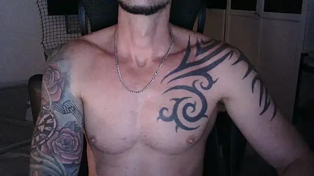 Snapshot of gabrielsaiyann chatting on April 4, 12:31 am gabrielsaiyann online show from April 4, 12:31 am