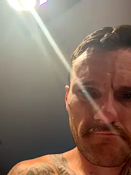 UnCuTupTheBuTT online show from September 17, 2:30 pm