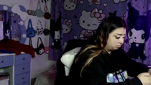 lussyevans24 online show from January 18, 5:55 am