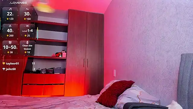 Venus Star online show from November 14, 9:35 pm